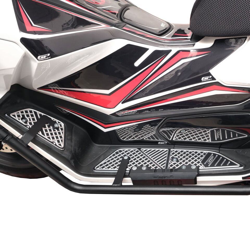 GP Kompozit Honda PCX 125 2025-2026 Uyumlu Basamak Alüminyum Siyah