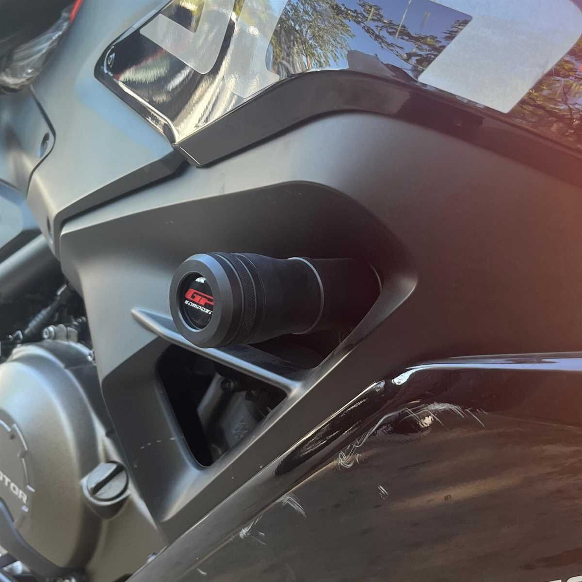 GP Kompozit RKS SRK250RR 2024 Uyumlu Motor Koruma Takozu Siyah